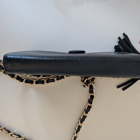 Chanel Caviar Kisslock Wallet. - Picture 16 of 16